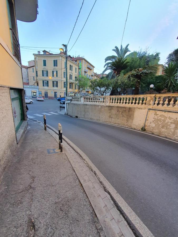 Villa Arcobaleno Rondo Garibaldi ซานเรโม ภายนอก รูปภาพ
