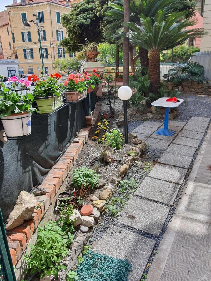 Villa Arcobaleno Rondo Garibaldi ซานเรโม ภายนอก รูปภาพ